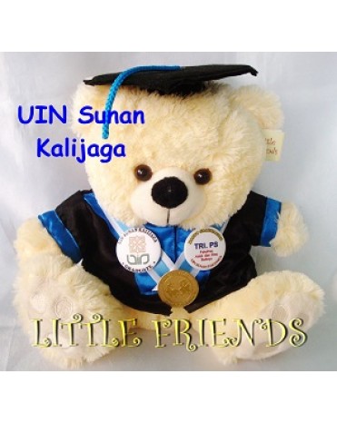 Boneka Wisuda Universitas Islam Negeri Sunan Kalijaga (30 cm)